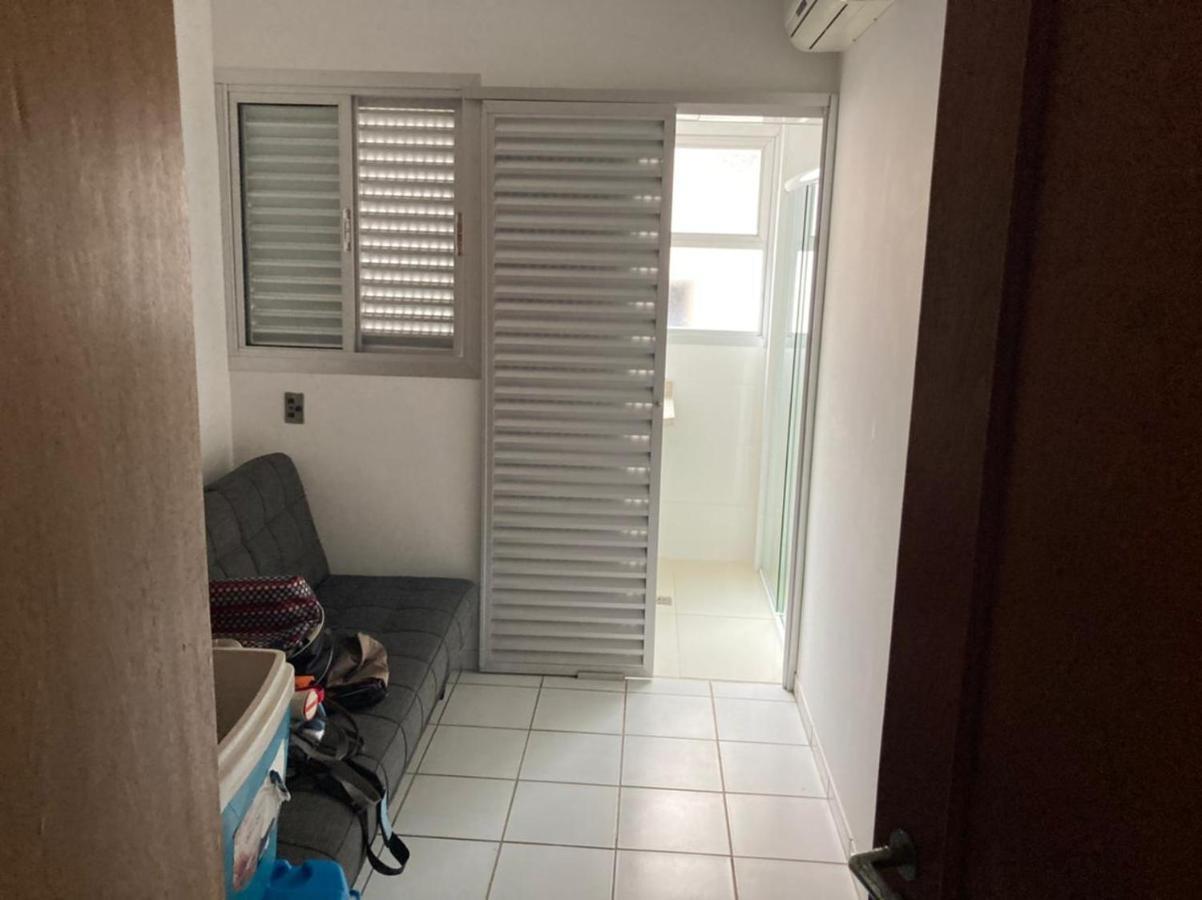 Pe Na Areia - Com Servico De Praia Guaruja Luaran gambar