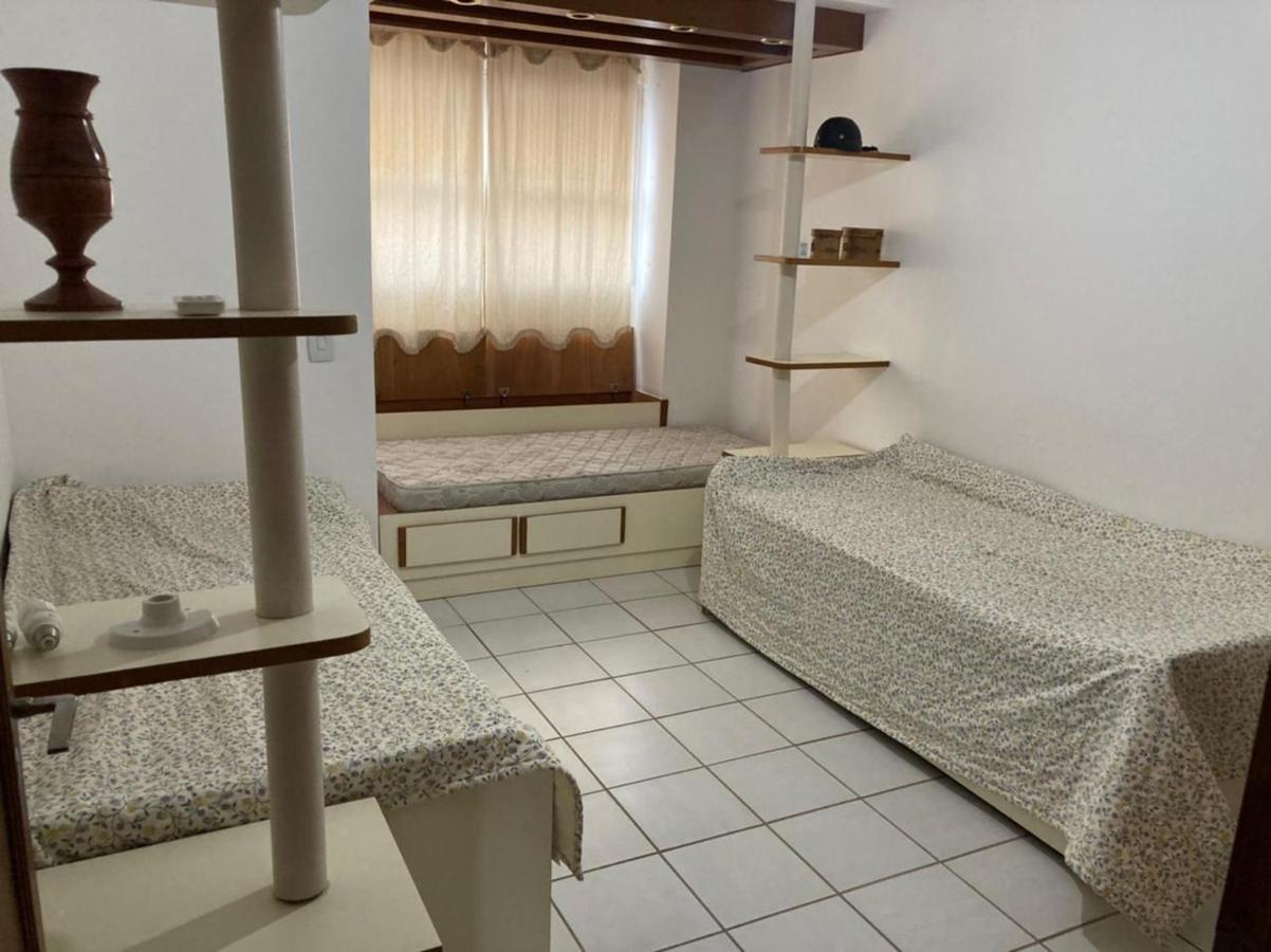 Pe Na Areia - Com Servico De Praia Guaruja Luaran gambar